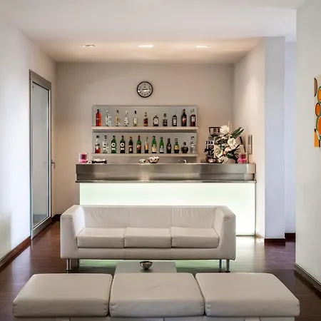 Hotel Columbia